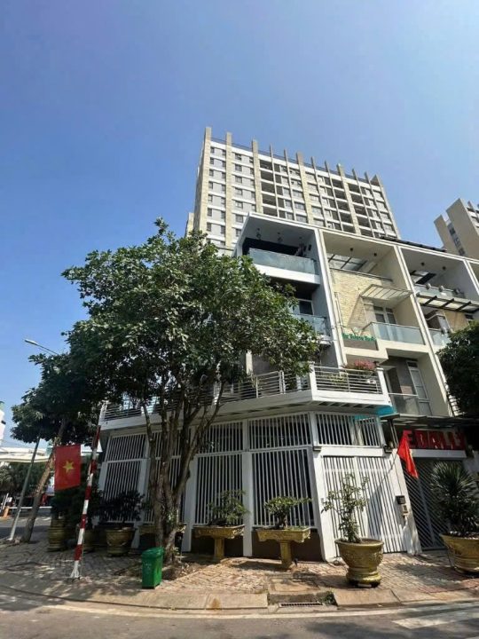 Nhà Phố KDC Jamona Golden Silk 10x18m, căn góc 2 MT
