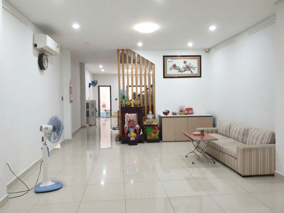 BÁN NHÀ PHỐ KDC NAM LONG TRẦN TRỌNG CUNG – ĐƯỜNG SỐ 10 – VỊ TRÍ ĐẸP, GIÁ TỐT