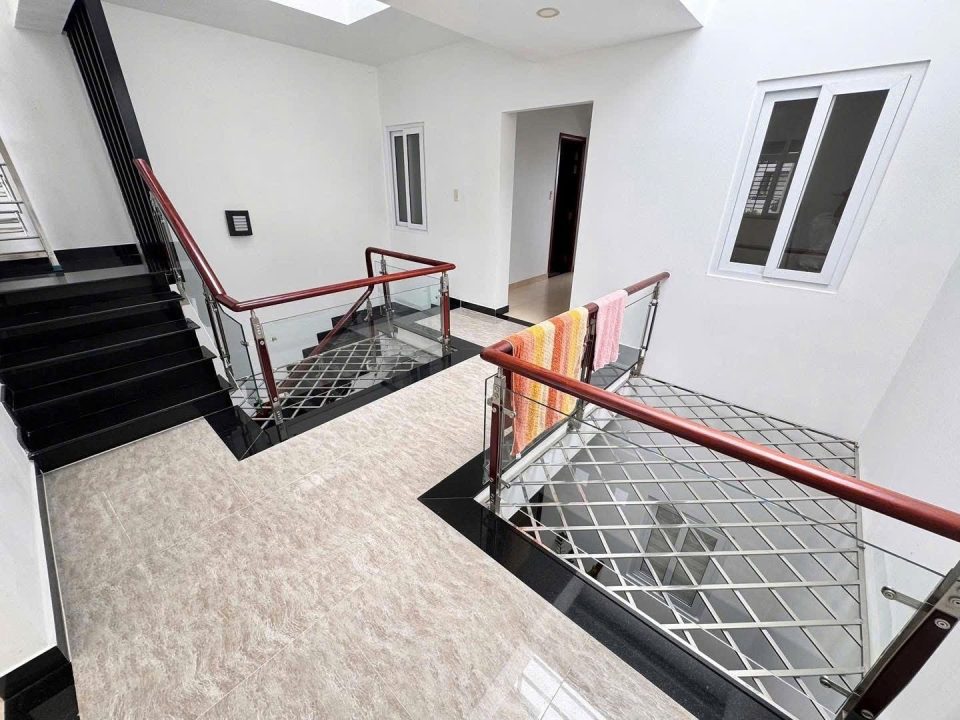 HOT! Nhà Phố KDC Phú Mỹ Vạn Phát Hưng Kề Phú Mỹ Hưng – 6x21m – Full Nội Thất Cao Cấp – Chỉ 25 Tỷ