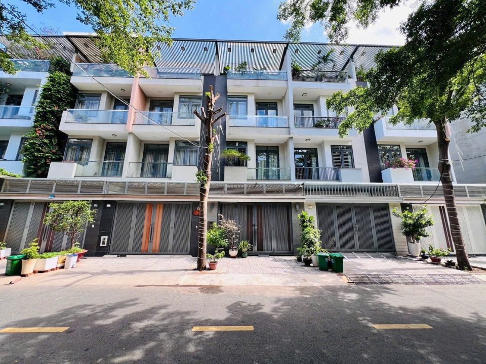 NHÀ PHỐ ĐẸP JAMONA CITY – 5x17M, TRỆT 2 LẦU + SÂN THƯỢNG, CHỈ 15 TỶ, KHU AN NINH 24/7