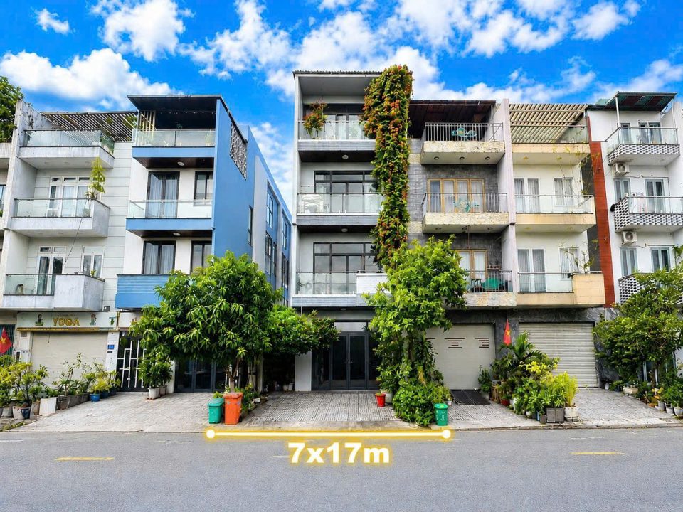 NHÀ PHỐ MẶT TIỀN ĐƯỜNG 20M – JAMONA CITY – FULL NỘI THẤT CAO CẤP – THANG MÁY RIÊNG – VỊ TRÍ ĐẸP