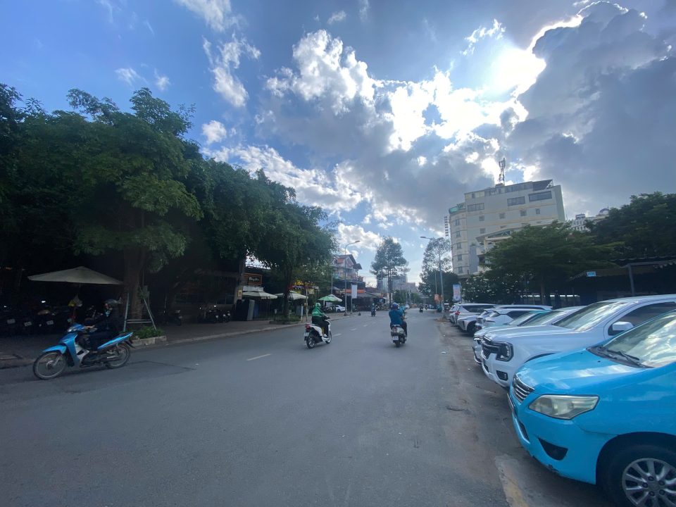 LÔ GÓC 2 MẶT TIỀN NAM LONG TRẦN TRỌNG CUNG – ĐANG KINH DOANH CAFE DOANH THU CAO