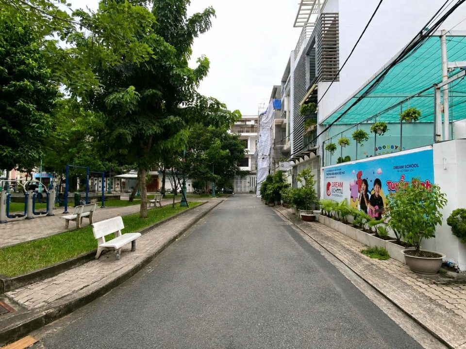 Bán Đất KDC Tân Quy Đông Quận 7 – Lô Góc Đẹp 90m² (6x15m)  – Giá 18 Tỷ