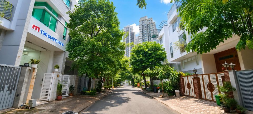 Bán Nhà Phố -Phú Mỹ Vạn Phát Hưng | 6x21m | Thang Máy | Full Nội Thất | 25 Tỷ