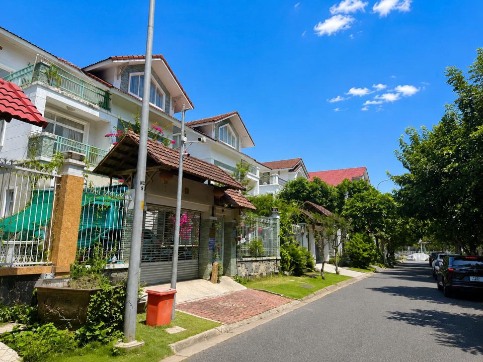 👑 BIỆT THỰ COMPOUND NAM PHÚ VILLAS 288M² – GIÁ TỐT CHỈ 40 TỶ