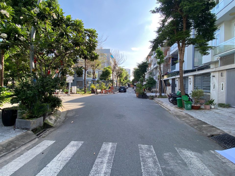 NHÀ PHỐ B18 MẶT TIỀN ĐƯỜNG SỐ 1 View Công Viên  – KDC JAMONA CITY | 7x17M |FULL NỘI THẤT
