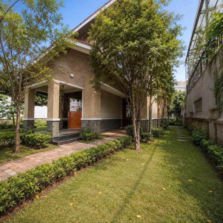 BÁN NHÀ THÔ BIỆT THỰ 600M2 SÂN VƯỜN, CÓ HỒ BƠI – NAM PHÚ VILLAS, QUẬN 7