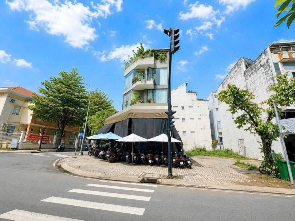 🏡22 TỶ GIẢM CÒN 18.5 TỶ – BÁN  GẤP LÔ ĐẤT KẾ GÓC – MẶT TIỀN KINH DOANH HOÀNG QUỐC VIỆT – QUẬN 7