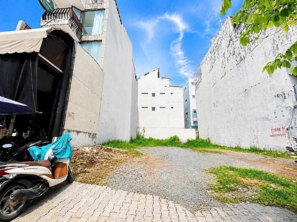🏡22 TỶ GIẢM CÒN 18.5 TỶ – BÁN  GẤP LÔ ĐẤT KẾ GÓC – MẶT TIỀN KINH DOANH HOÀNG QUỐC VIỆT – QUẬN 7