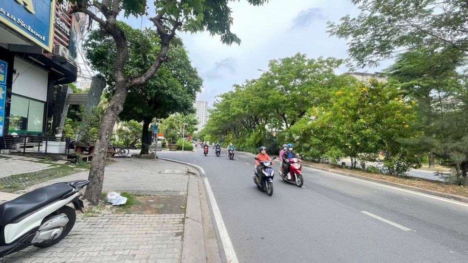 🏡22 TỶ GIẢM CÒN 18.5 TỶ – BÁN  GẤP LÔ ĐẤT KẾ GÓC – MẶT TIỀN KINH DOANH HOÀNG QUỐC VIỆT – QUẬN 7