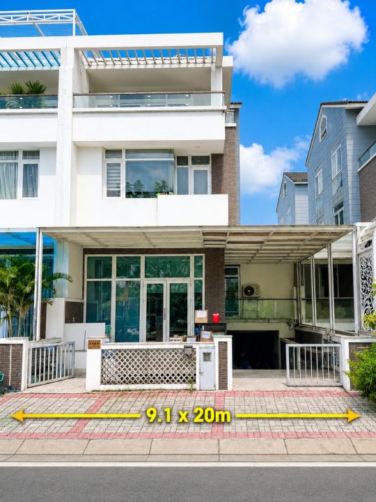 Bán Biệt Thự Góc Công Viên Tại KDC Jamona Golden Silk Quận 7 – Giá 35 Tỷ