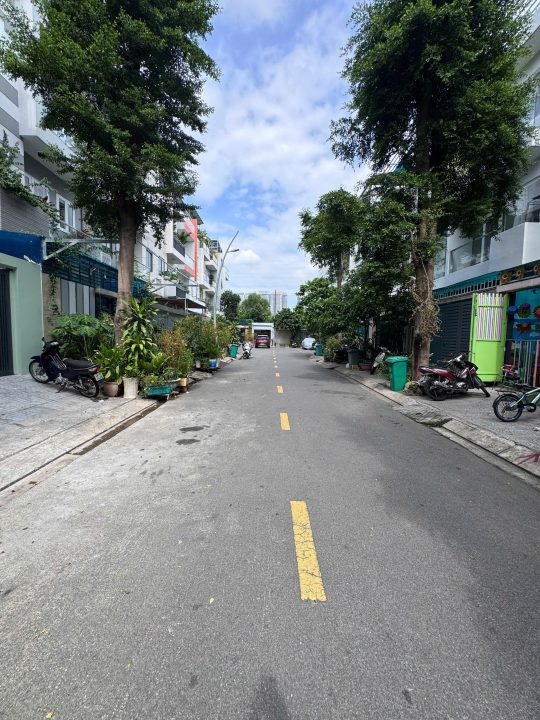 Bán Nhà Phố KDC Jamona City Quận 7 – Gần Công Viên – Full Nội Thất – Giá 15.5 Tỷ