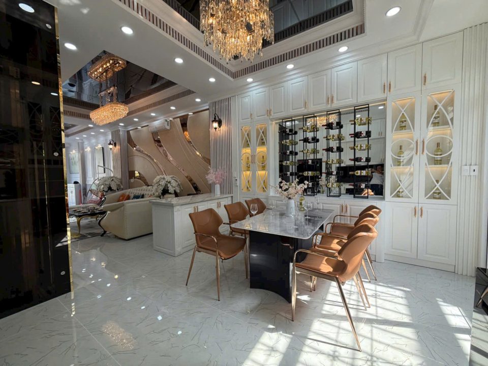 NHÀ PHỐ TĐC PHÚ MỸ – CÓ THANG MÁY, GẦN CÔNG VIÊN | 5x18M – SỔ HỒNG | 18,6 TỶ