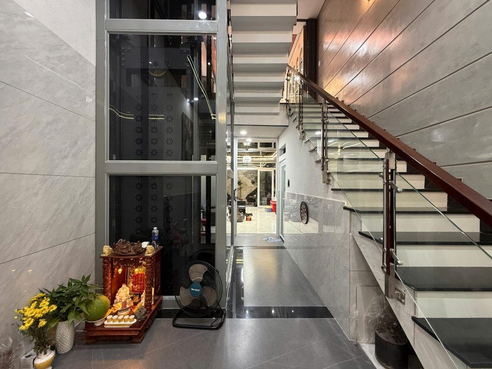 NHÀ PHỐ HOÀN THIỆN ĐẸP – KDC TÂN THUẬN NAM | CÓ THANG MÁY
