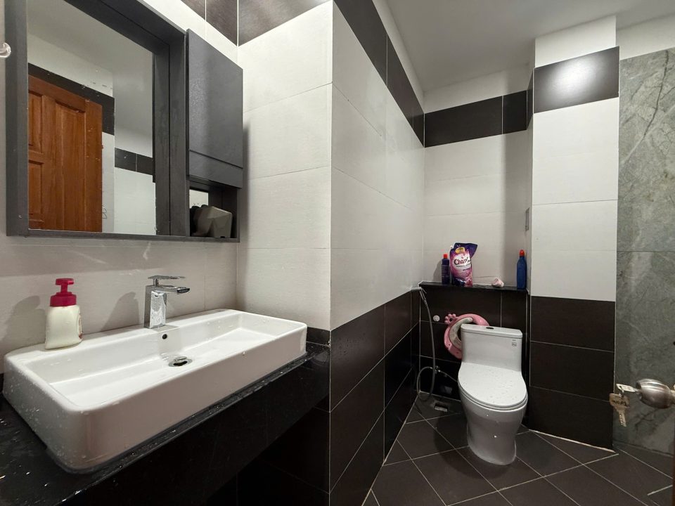 NHÀ PHỐ HOÀN THIỆN ĐẸP – KDC TÂN THUẬN NAM | CÓ THANG MÁY