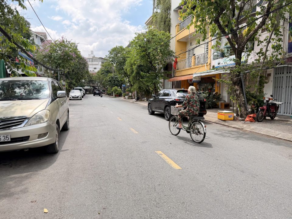 NHÀ PHỐ KDC TÂN QUY ĐÔNG – ĐƯỜNG SỐ 40 🔥 Vị trí đông đúc – thuận tiện kinh doanh