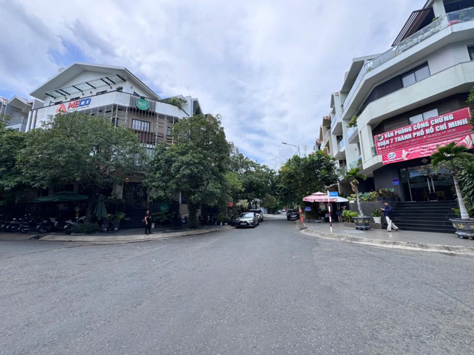 BÁN LÔ GÓC 12,5×20 ĐẤT NỀN ĐẸP – ĐƯỜNG SỐ 5, HIM LAM KÊNH TẺ