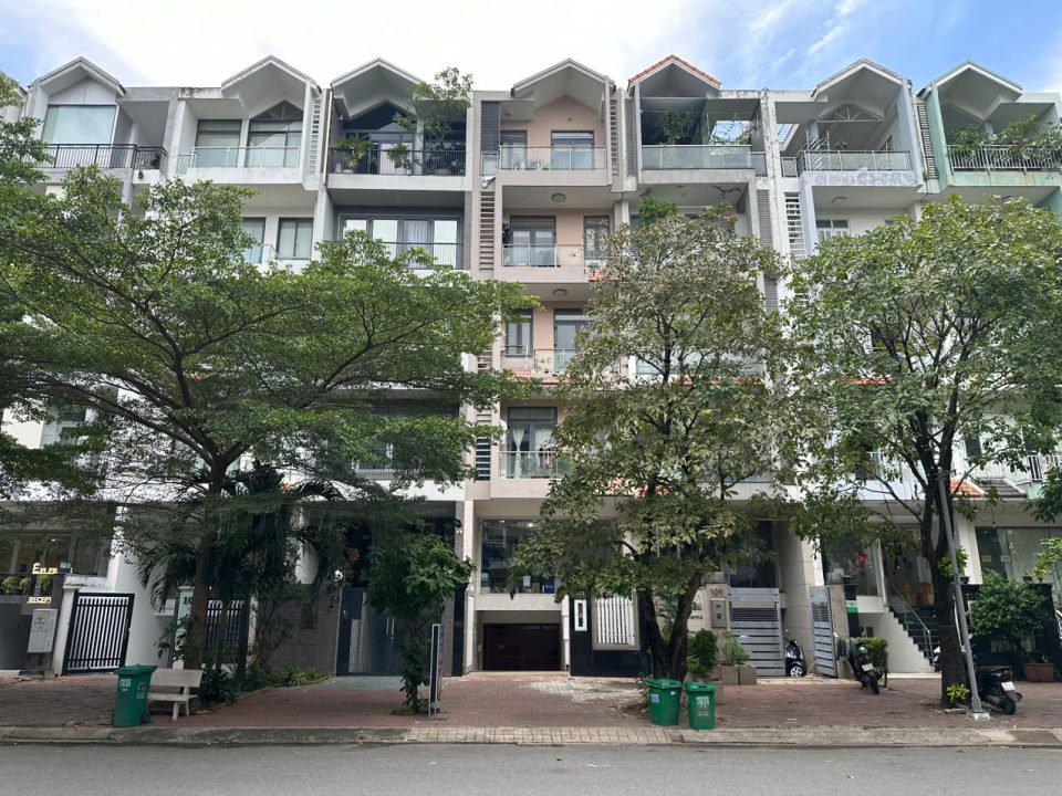 SIÊU PHẨM MẶT TIỀN D1 HIM LAM – GIÁ TỐT HIẾM CÓ!