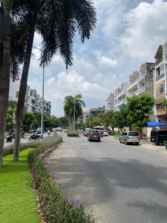 NHÀ PHỐ MẶT TIỀN ĐƯỜNG LỚN D1 – KDC HIM LAM | THANG MÁY | PHÙ HỢP KINH DOANH & VĂN PHÒNG