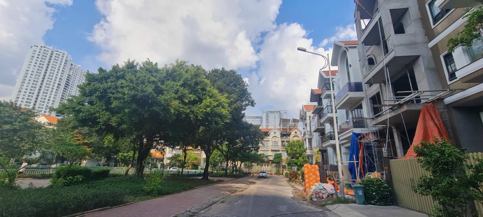 Bán Biệt Thự Him Lam – DT: 7.5 X 20 m – 150m² – Có Thang Máy – Giá 45 Tỷ