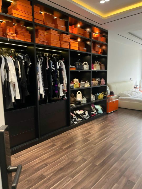 Bán Biệt Thự Him Lam – DT: 7.5 X 20 m – 150m² – Có Thang Máy – Giá 45 Tỷ