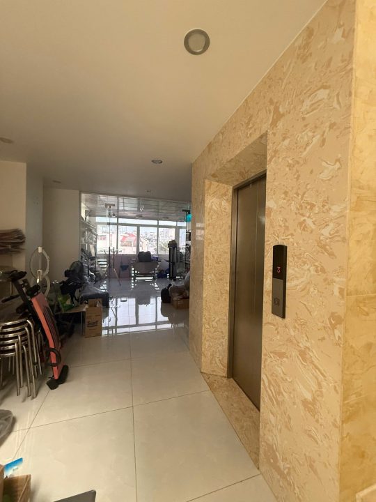 Bán Nhà Phố KDC Kim Sơn Quận 7 – Nhà Đẹp, Có Thang Máy, Giá Tốt Chỉ 21,5 Tỷ