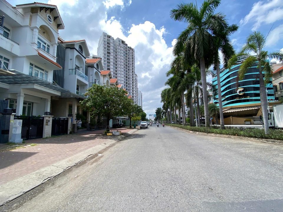 Bán Biệt Thự KDC Him Lam Đường D1 (Hoàng Trọng Mậu) | DT 7.5x20m (150m²) | Thang Máy | Giá 65 Tỷ