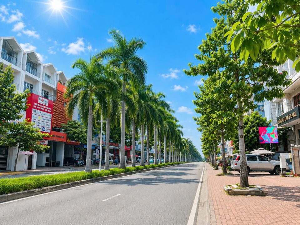 🔥 SIÊU PHẨM GÓC 2 MẶT TIỀN NGUYỄN THỊ THẬP – 237,5M² – THANG MÁY