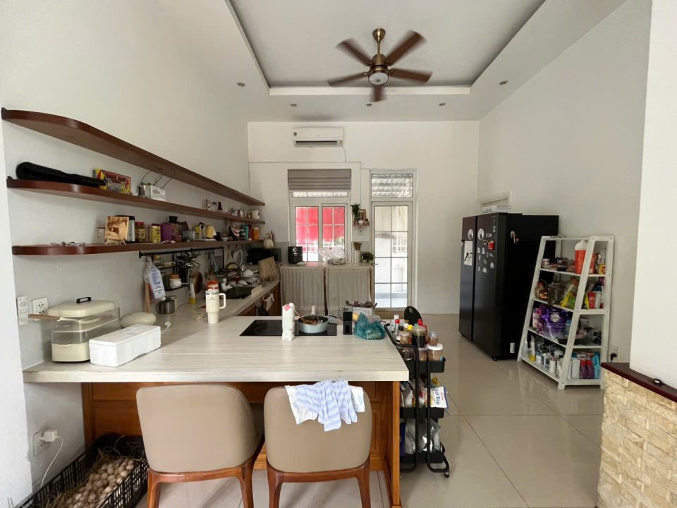 Bán Biệt Thự KDC Sadeco Ven Sông – Diện Tích 234m², Giá 38 Tỷ (166 triệu/m2)
