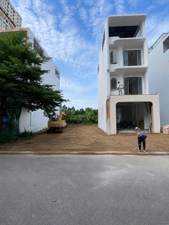 BÁN ĐẤT NỀN NHÀ PHỐ TĐC PHÚ MỸ – 90M2 – ĐỐI DIỆN TRƯỜNG HỌC, ĐƯỜNG D6, QUẬN 7