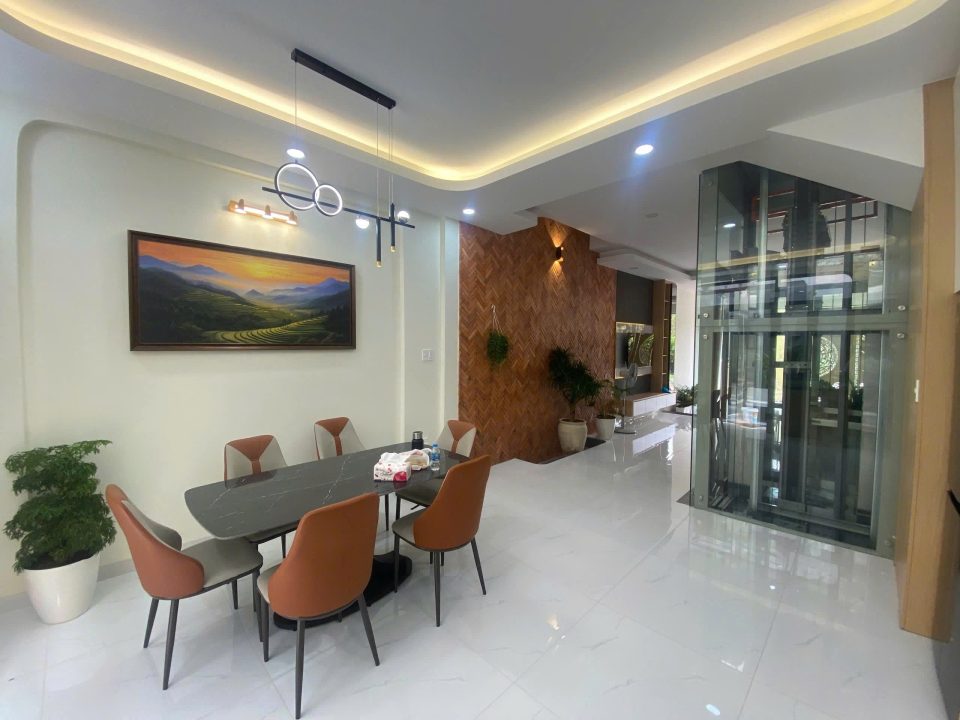 Nhà Hoàn Thiện TĐC Phú Mỹ – Mặt Tiền Đường D4, 5x18m, Full Nội Thất, Có Thang Máy, Giá 16,5 Tỷ