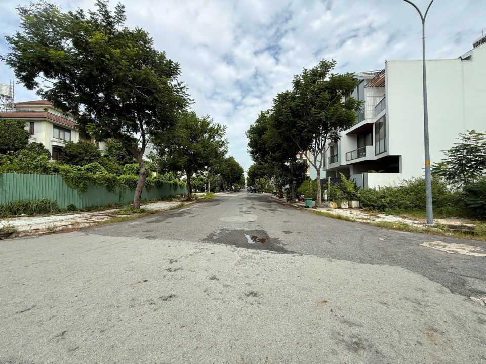 BÁN LÔ GÓC 2 MẶT TIỀN KDC SADECO VEN SÔNG – VIEW TRỰC DIỆN SÔNG