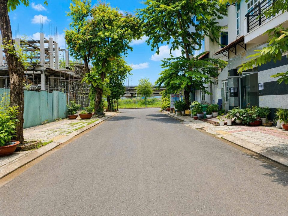 🔥 GIÁ TỐT NHẤT KDC SADECO VEN SÔNG – LÔ BIỆT THỰ KẾ GÓC ĐƯỜNG SỐ 17 – CHỈ 35 TỶ CHỐT! 🔥