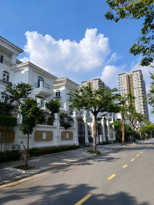 BÁN BIỆT THỰ 1000m² SÀN –  VIEW TRỰC DIỆN SÔNG – RẤT ĐÁNG SỐNG TẠI QUẬN 7 – GẦN PHÚ MỸ HƯNG