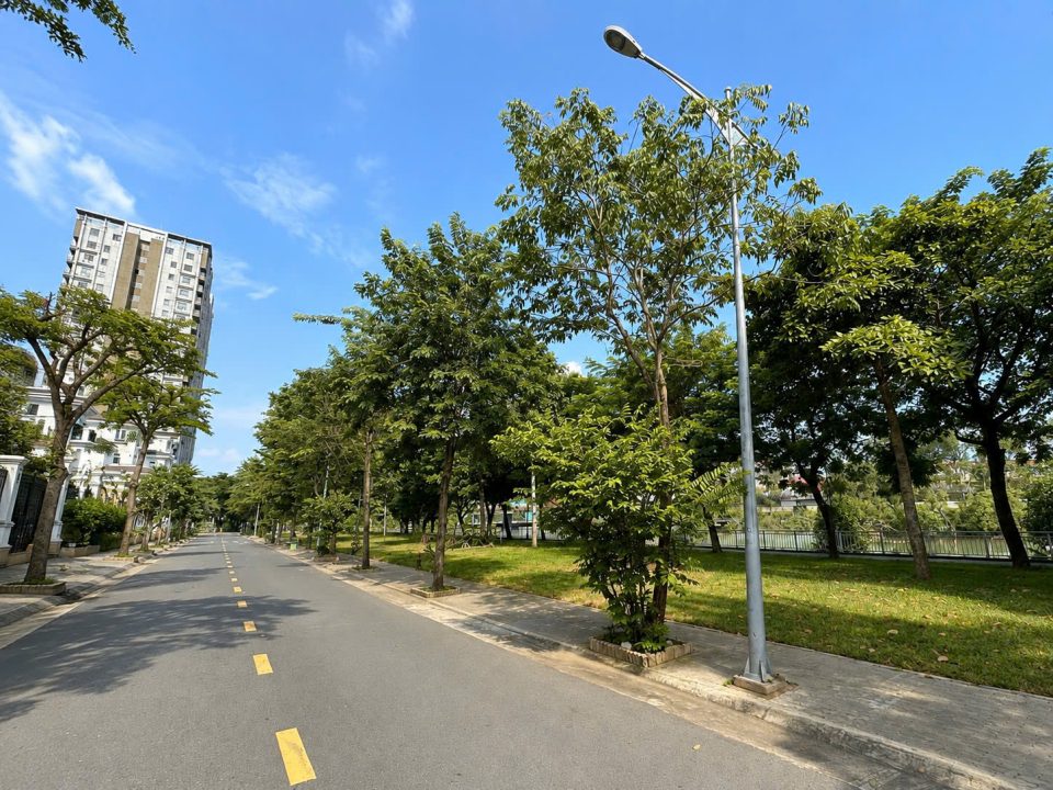 BÁN BIỆT THỰ 1000m² SÀN –  VIEW TRỰC DIỆN SÔNG – RẤT ĐÁNG SỐNG TẠI QUẬN 7 – GẦN PHÚ MỸ HƯNG