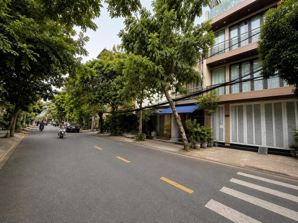 BÁN NHÀ PHỐ KDC TÂN QUY ĐÔNG – ĐƯỜNG SỐ 40 – DT 6x15m – 3 LẦU