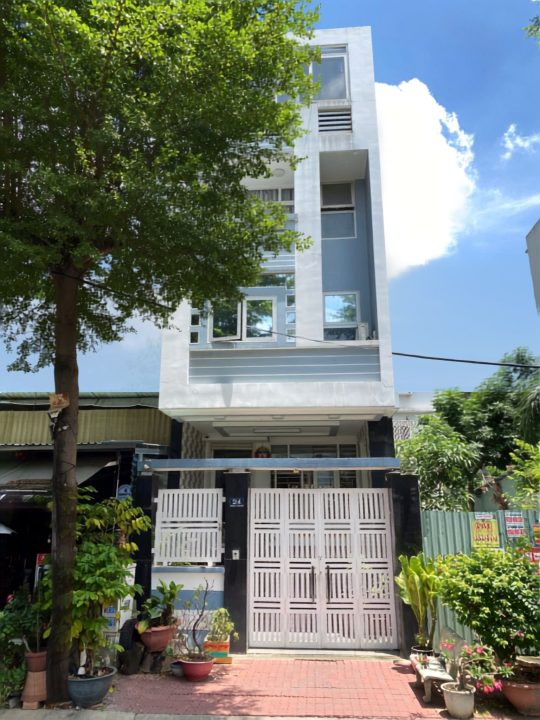 Bán Nhà Phố KDC Kim Sơn Quận 7 – Nhà Đẹp, Có Thang Máy, Giá Tốt Chỉ 21,5 Tỷ