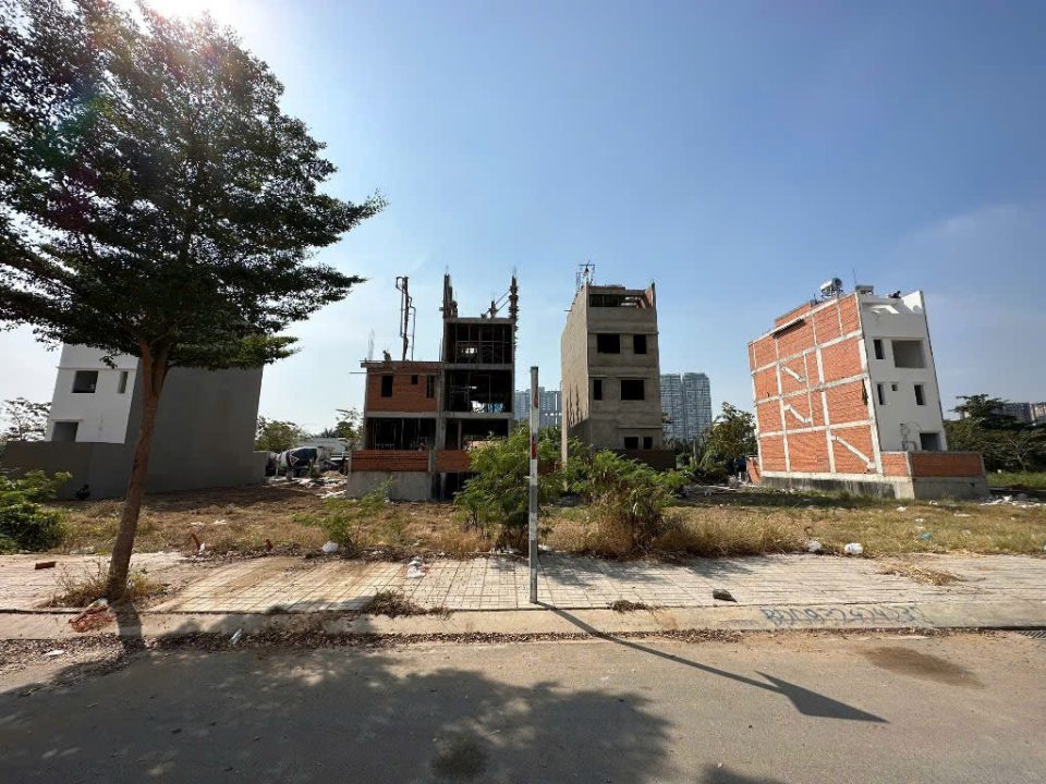 🍀 ĐẤT NỀN NHÀ PHỐ NỘI KHU Q7 RIVERSIDE – 91,7M² – GIÁ CHỈ 9 TỶ 🔥