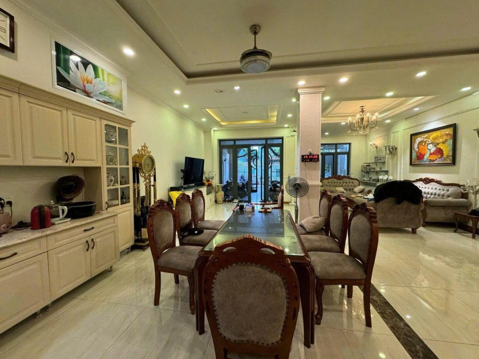 🏡 BIỆT THỰ ĐẸP KDC TẤN TRƯỜNG Q7 – 145M² – FULL NỘI THẤT – CÓ THANG MÁY 🔥