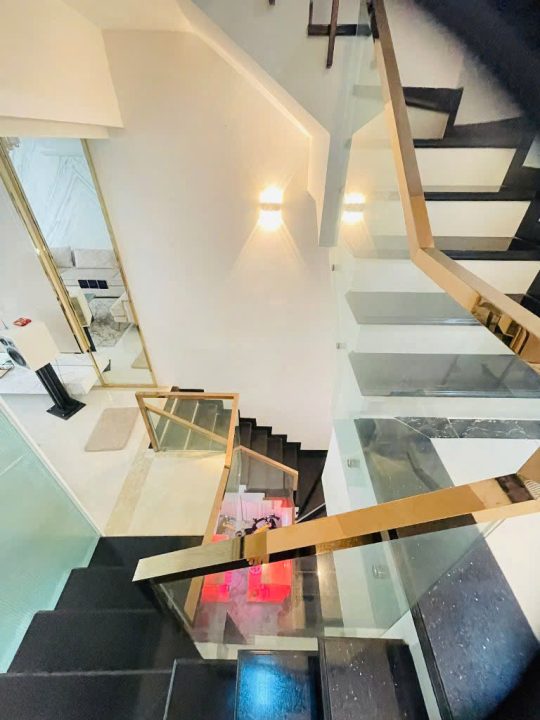 NHÀ ĐẸP MẶT TIỀN ĐƯỜNG SỐ 37 – TÂN QUY – 366M² SÀN – NỘI THẤT CAO CẤP