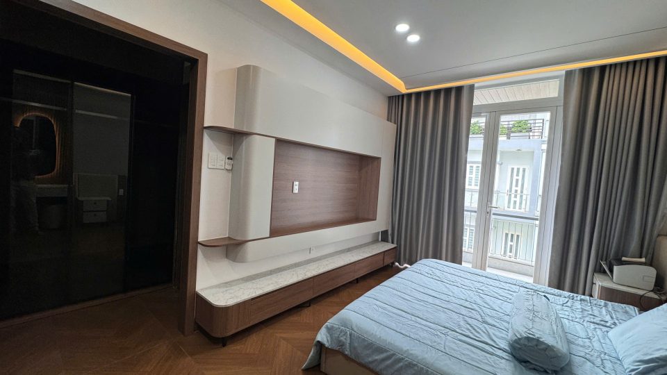 BÁN NHÀ PHỐ KHU CÔNG ÍCH QUẬN 4 – NHÀ MỚI THANG MÁY – FULL NỘI THẤT – GIÁ 19,5 TỶ