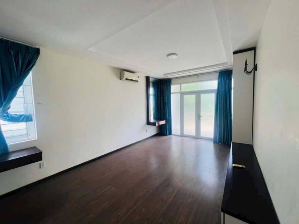 🔥 BIỆT THỰ 240M² KDC TẤN TRƯỜNG – NGANG 12M | 4PN | NHÀ HOÀN THIỆN | 32 TỶ