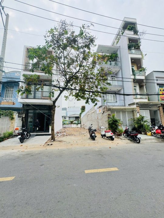 BÁN ĐẤT NỀN TÂN QUY QUẬN 7 – 120M² – GPXD HẦM + 4 LẦU – GIÁ CHỈ 24 TỶ