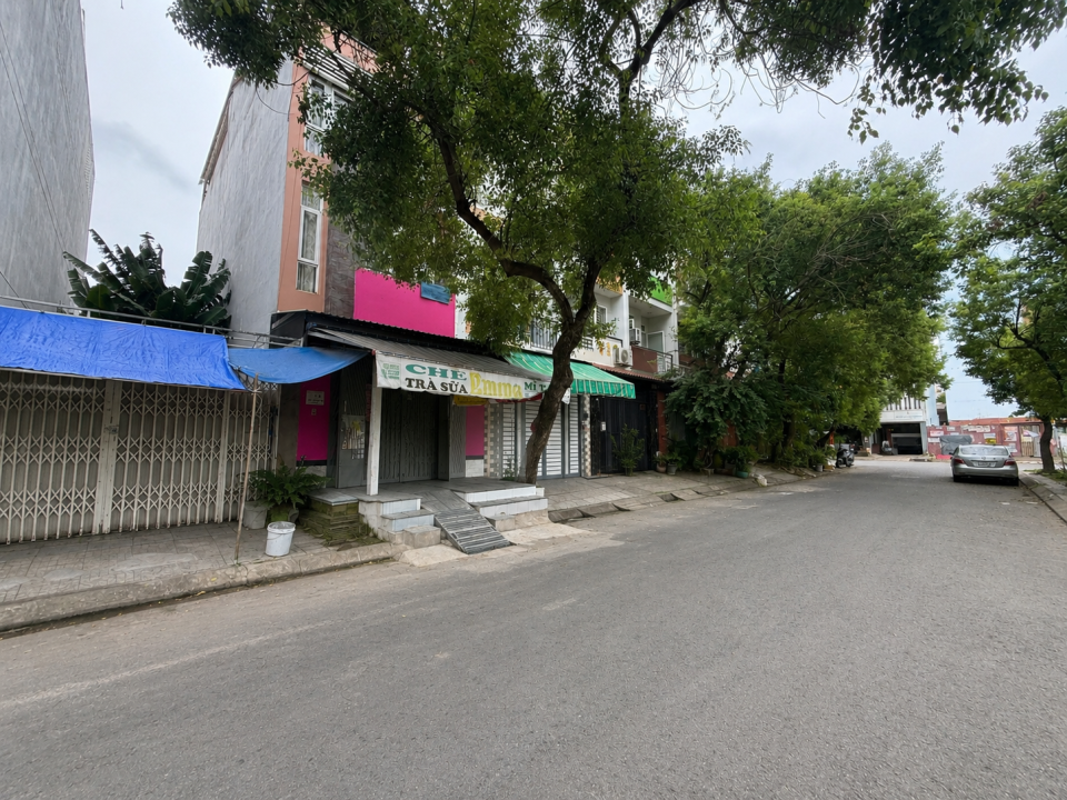 BÁN ĐẤT NỀN MẶT TIỀN ĐƯỜNG SỐ 37 – QUẬN 7  – DT 4x22m – ĐỐI DIỆN TRƯỜNG HỌC