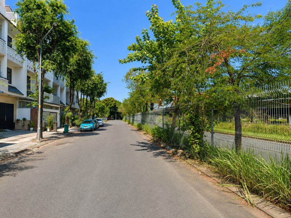 🏠 BIỆT THỰ ĐỐI DIỆN RMIT – SADECO VEN SÔNG | CÓ THANG MÁY | ĐƯỜNG SỐ 2