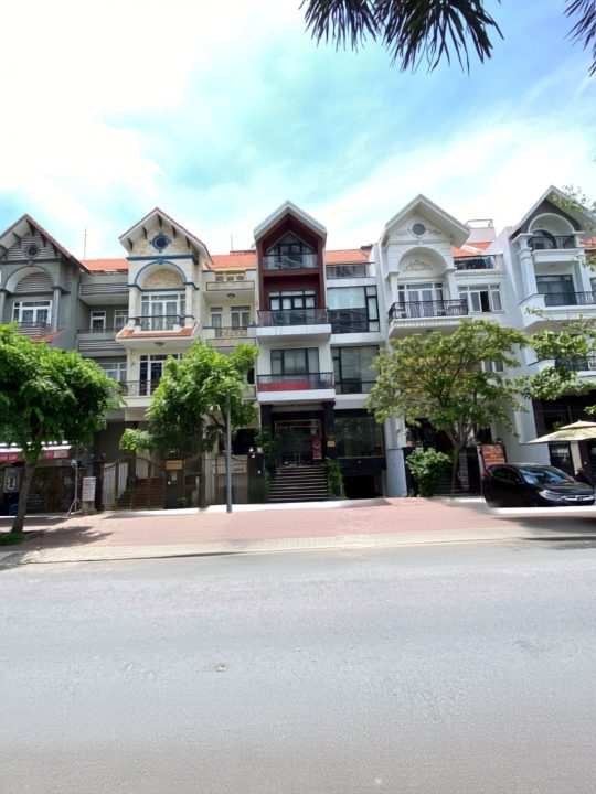 Bán Cặp Biệt Thự KDC Him Lam Đường D1 Quận 7 | Diện Tích 15x20m (300m²) | Giá 125 Tỷ