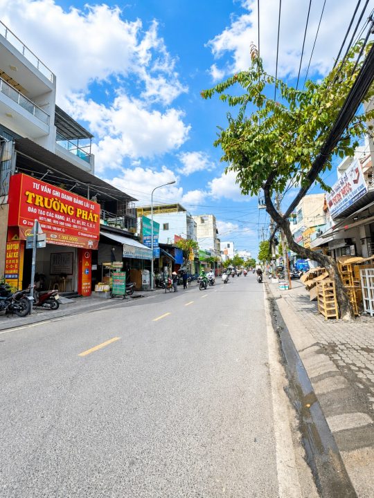 🔥NHÀ MẶT TIỀN LÂM VĂN BỀN – NHÀ ĐẸP, VỊ TRÍ ĐẸP, GIÁ TRỊ KHAI THÁC CAO!
