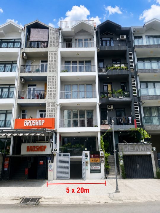 MẶT TIỀN ĐƯỜNG D1 KDC HIM LAM – NHÀ CÓ THANG MÁY, ĐƯỜNG LỚN KINH DOANH ĐA NGÀNH, GIÁ CHỈ 40 TỶ TL