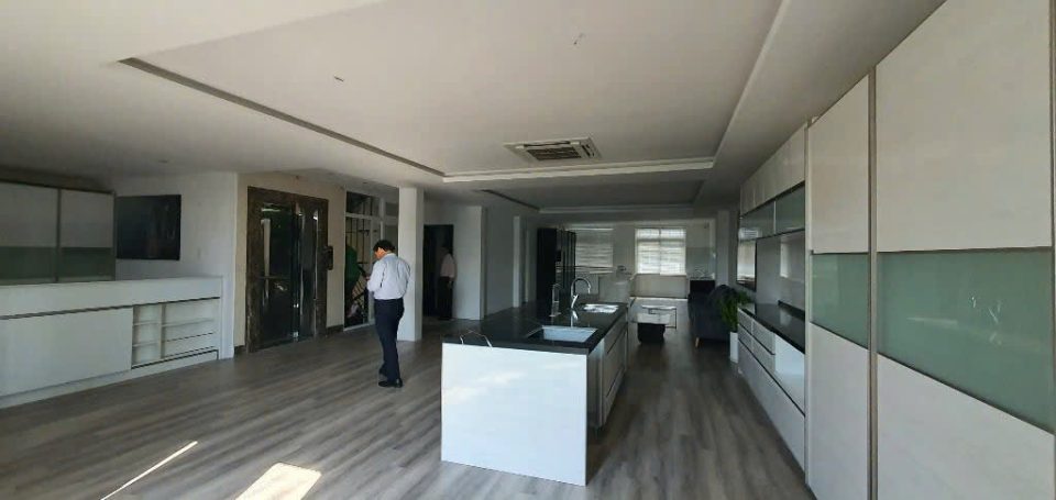 BÁN CẶP NHÀ PHỐ MT NGUYỄN HỮU THỌ – DT 10X20M 200M2 GIÁ 80 TỶ TL