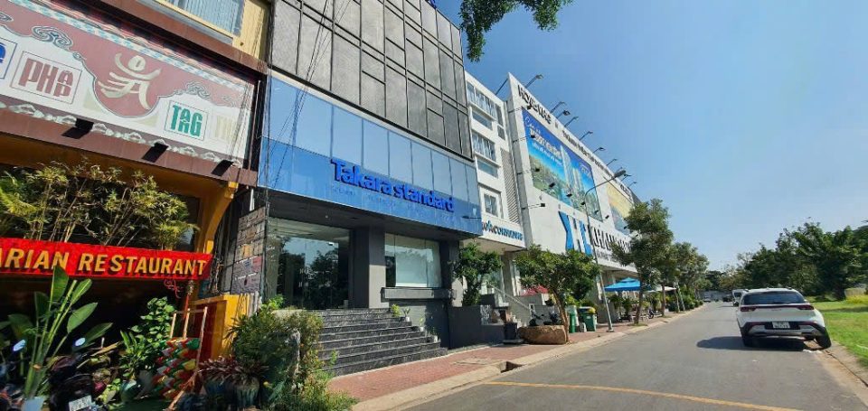 BÁN CẶP NHÀ PHỐ MT NGUYỄN HỮU THỌ – DT 10X20M 200M2 GIÁ 80 TỶ TL